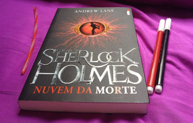 Resultado de imagem para o jovem sherlock holmes nuvem da morte