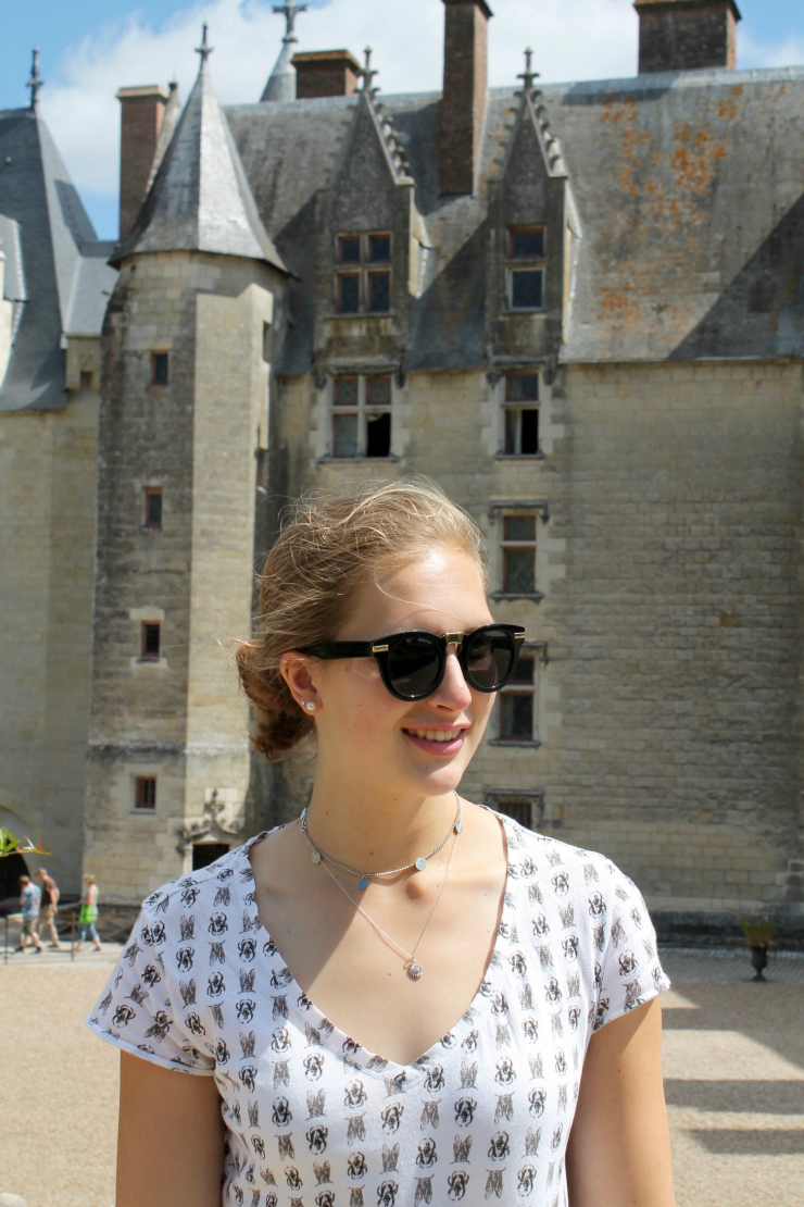 Summer outfit at Château de Langeais, France