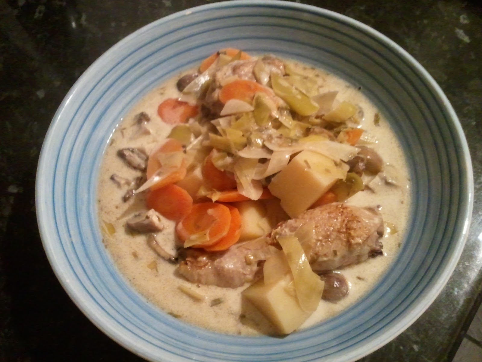 Tesco Value Chef Slowcooked chicken in white wine and cream sauce