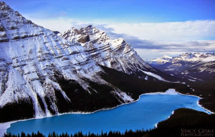A Spectacular Turquoise Peyto Lake in Canada