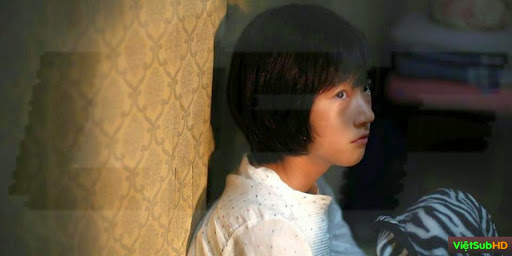 Phim Cô Bé Nhà Bên VietSub HD | A Girl At My Door 2014