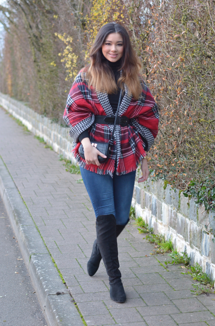 plaid scarf, houndstooth scarf, plaid, houndstooth, Primark, Scarf Poncho, Over the knee boots, overknee boots, winter outfits, waist belt