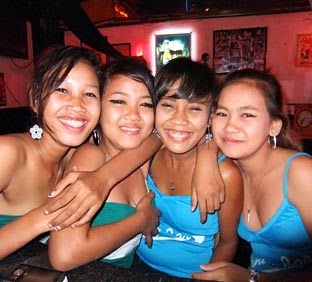 Cambodia nightlife with Phnom Penh bar girls.