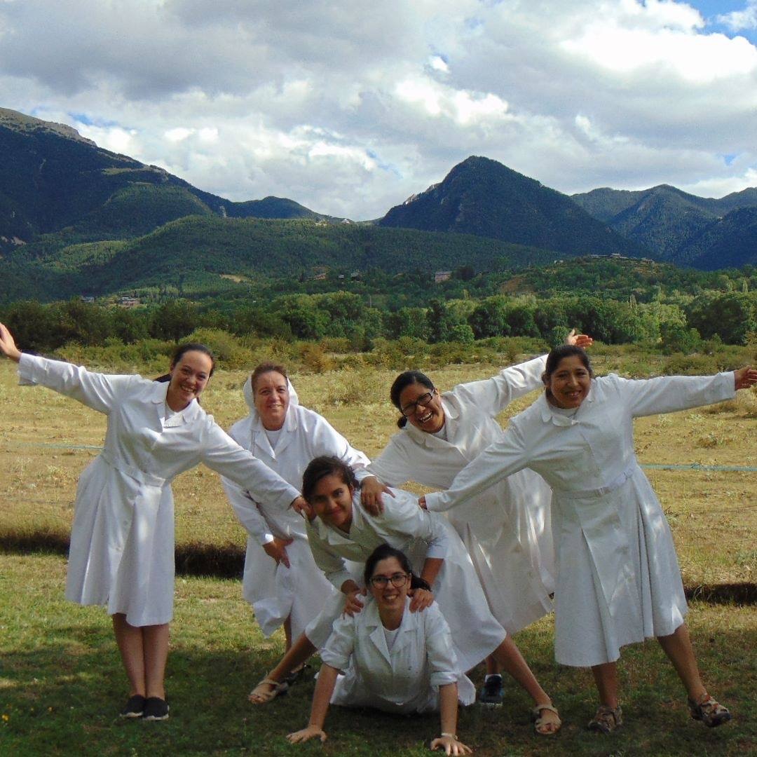 Nuestras jóvenes en Camino