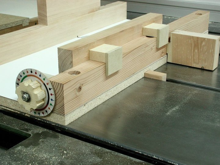 The Sorted Details: Yet Another Box Joint Jig - Free Plan