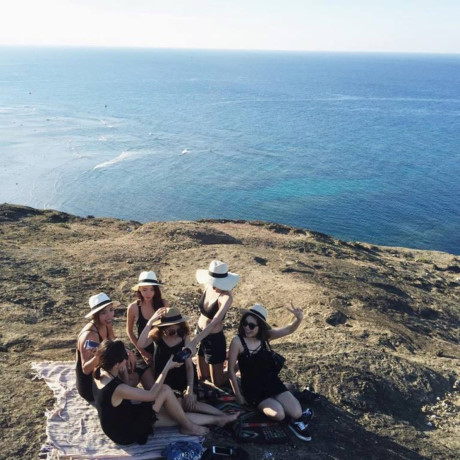 Di du lich voi hoi ban gai ma thich the nay, thi can gi nguoi yeu nua? - Anh 32