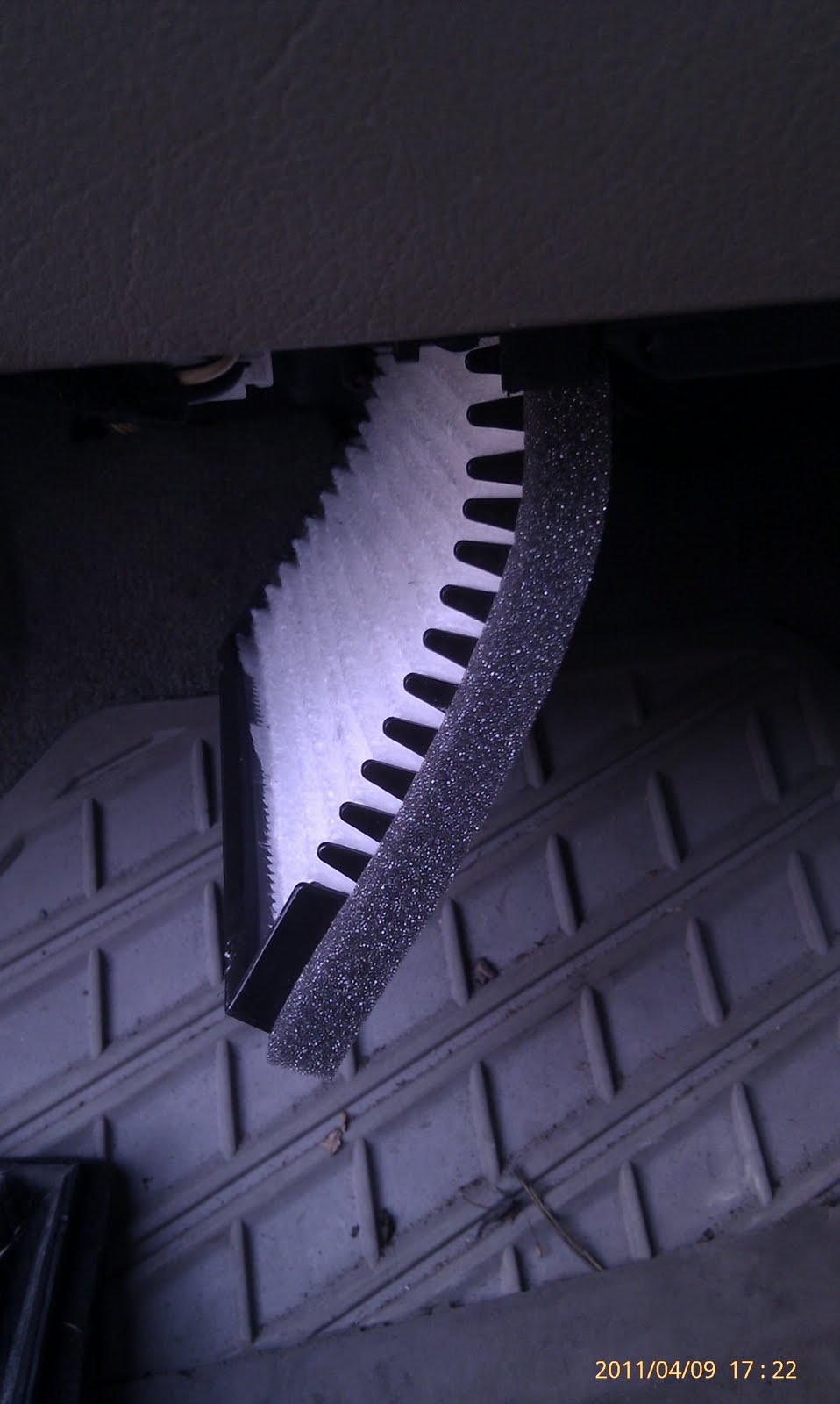 baldy written ramblings Guide/How To Changing Cabin Air Filter on