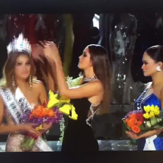 مقدم حفل ملكة جمال الكون 2015     Steve Harvey يخطئ باسم الفائزة  Miss World