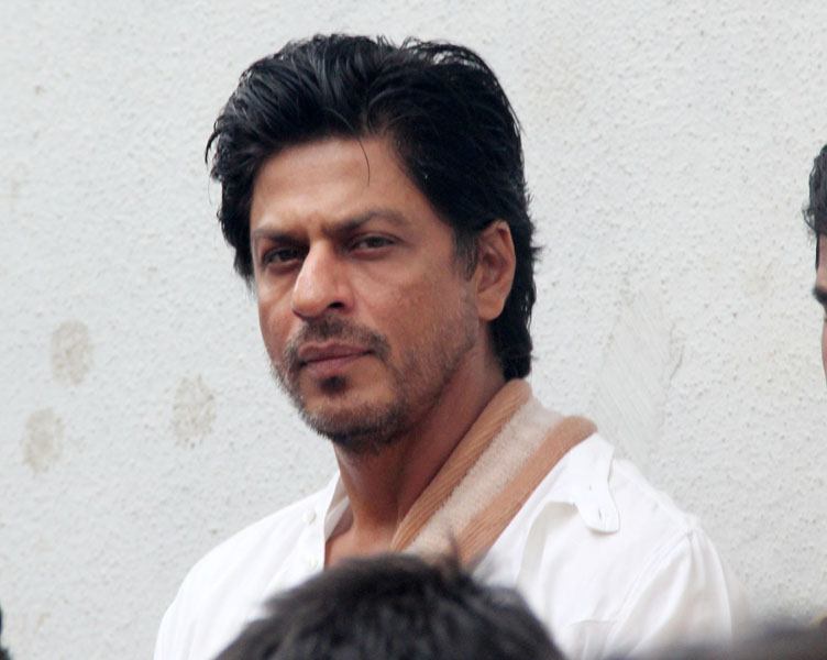 Celebs At Funeral Of Dr. Ashok Chopra Photos