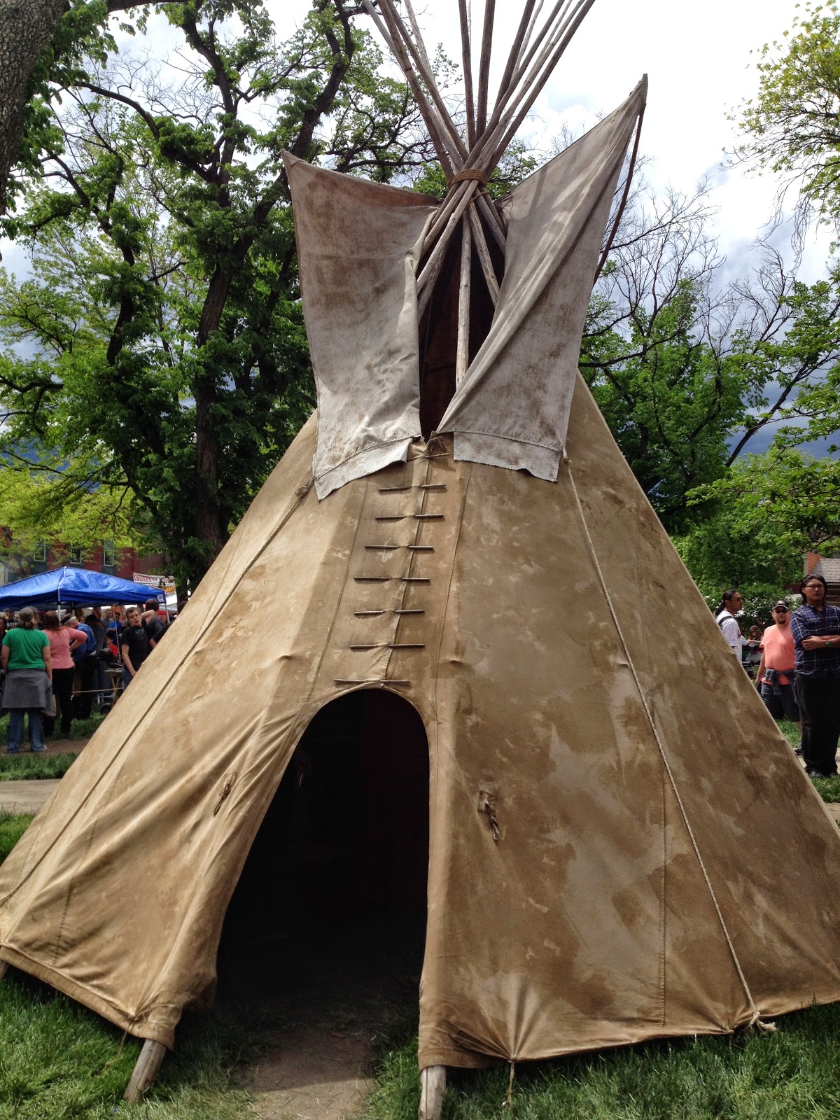 палатка одного индейца. палатка призма глэмпинг. шалаш индейца. шалаш индейца 4. шалаш индейца 4.