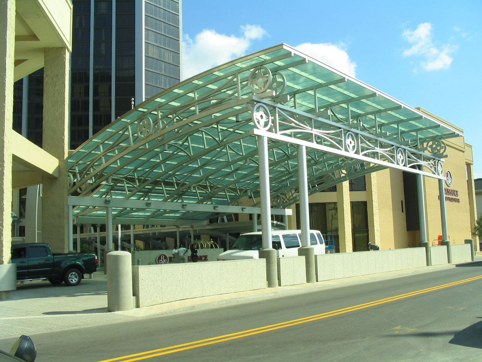 Desain kanopi polycarbonate untuk tempat umum Kanopi