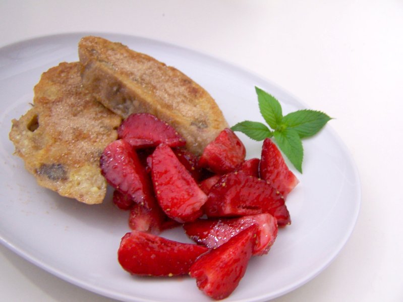 Lecker Bentos und mehr: French Toast mit Erdbeerragout