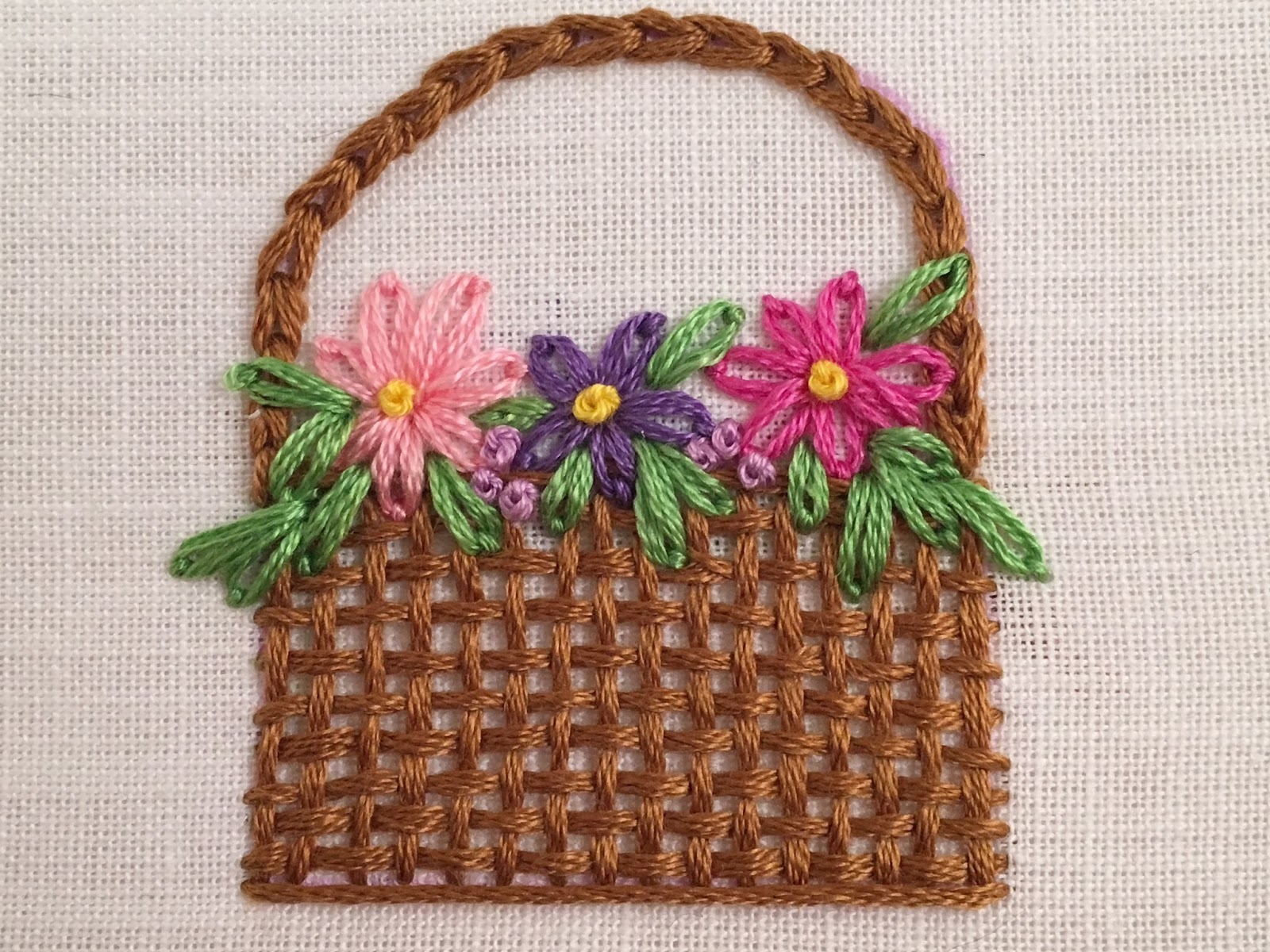 feeling stitchy MooshieStitch Monday Woven Basket with Flowers