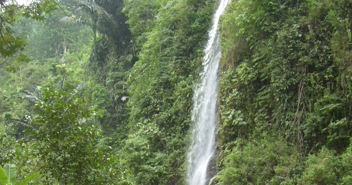 Objek Wisata Pesona Air Terjun Nglumprit di Jepara
