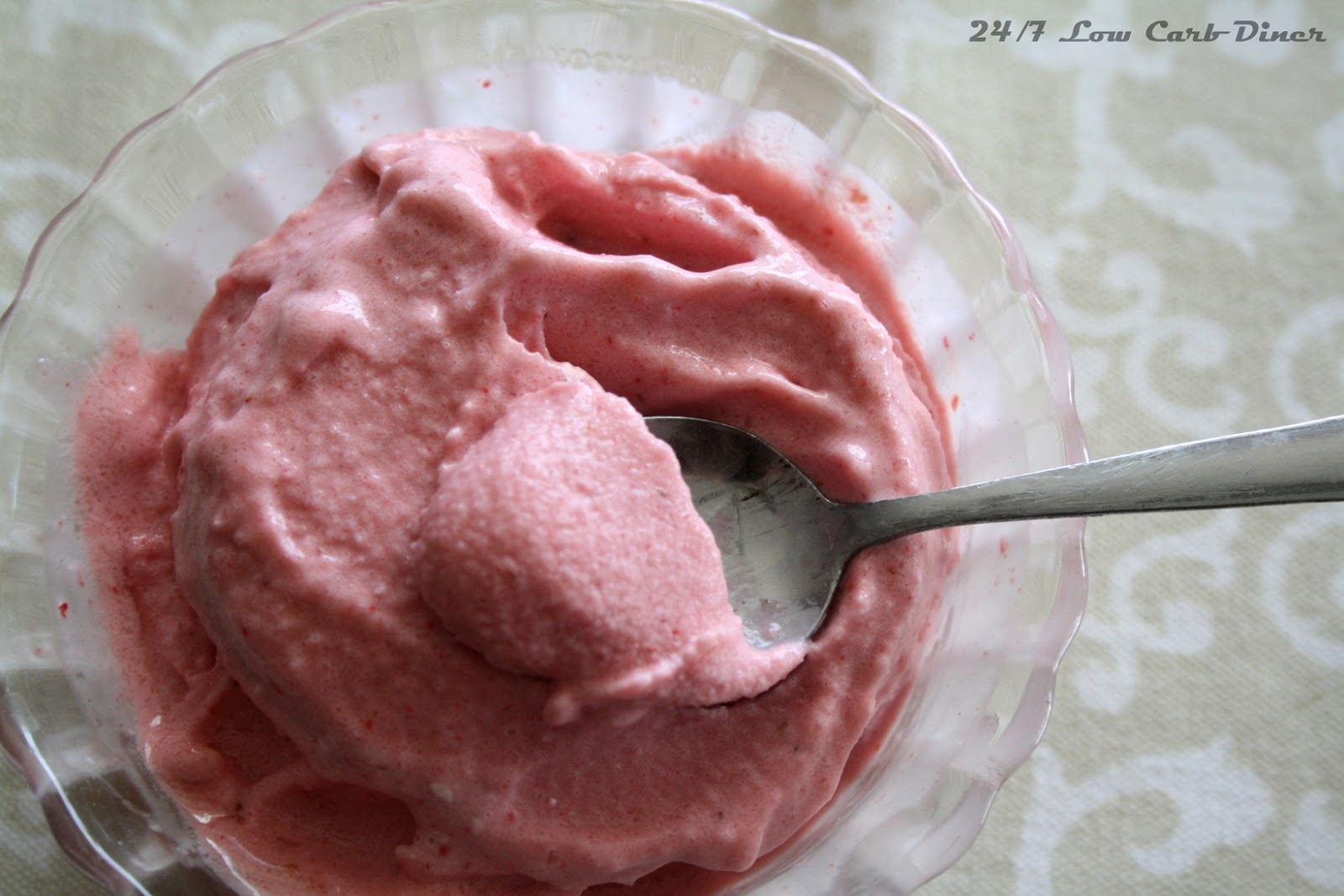 24/7 Low Carb Diner Strawberry Cheesecake Ice Cream from the Blender