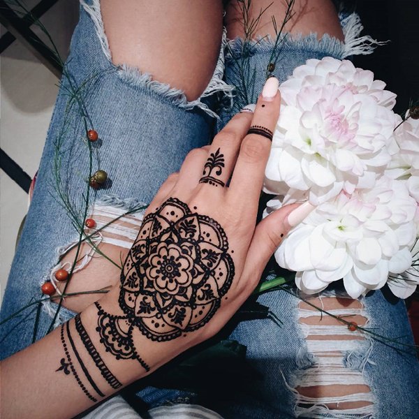 Tatuagem de henna Tatuagem de henna