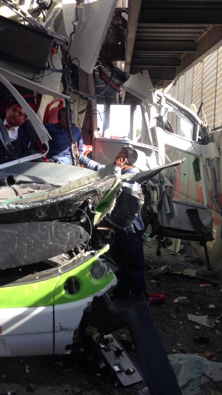 El mexiquense Hoy 22 Pasajeros lesionados en choque del Mexibús en