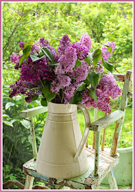 Aiken House & Gardens: Smelling the Lilacs