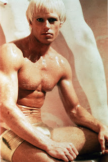 25 Celebrities When They Were Young (Mirren, Clooney, etc.) -- Incredible!