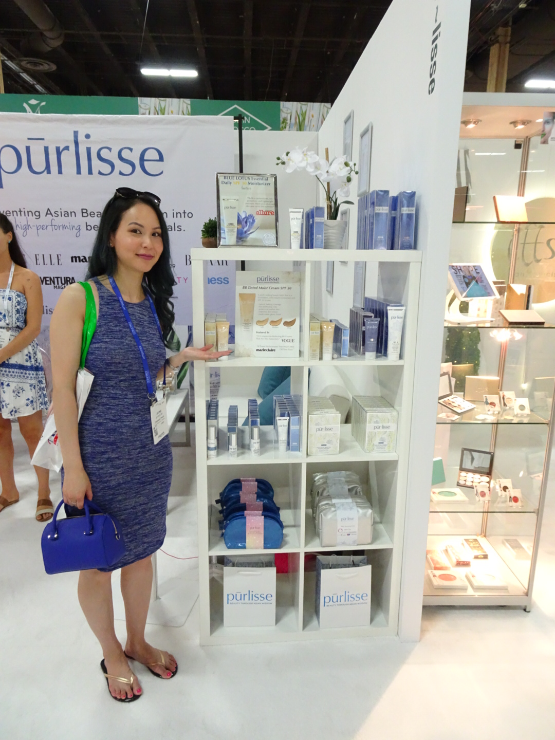 EXPERIENCE Jayne Goes to Cosmoprof North America in Las Vegas! (DAY 1