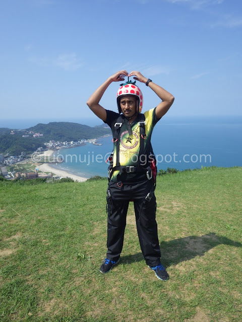 Taiwan paragliding