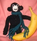 http://planetmfiles.com/2008/08/15/free-monkey-crochet-pattern-for-backpack-or-locker/