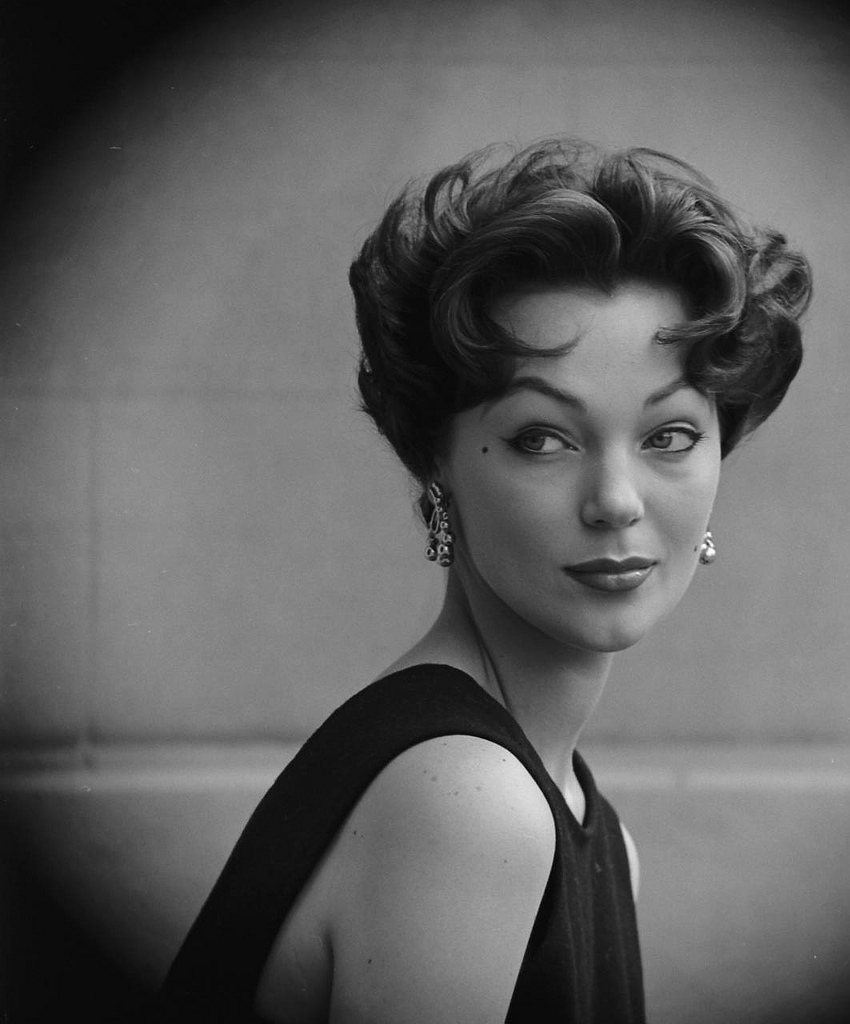 Short Hair One Of The Favorite Women S Hairstyles In The 1950s