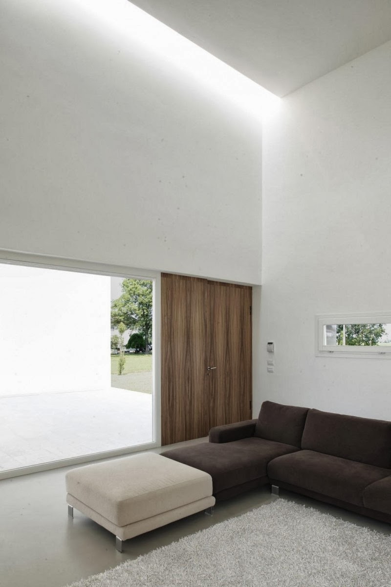 Casa Sulla Morella, The Modern House