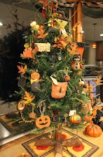 Themed Decorated Christmas Trees : Fully Decorated Christmas Tree | Classic Displays Christmas : Make a graphic visual statement with matte ornaments in every color of the rainbow.