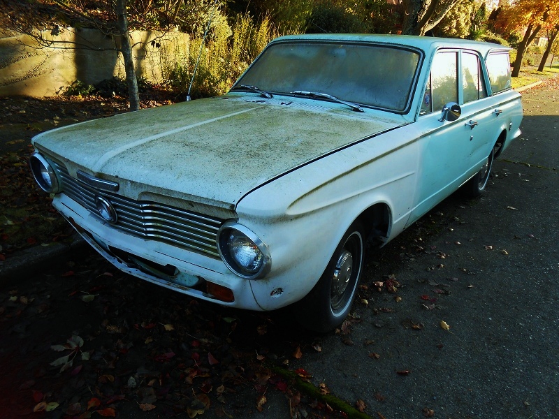 Seattle's Parked Cars: 1964 Plymouth Valiant V100 Wagon
