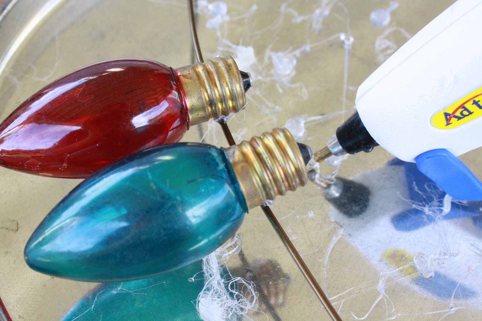 Joyful Treasure Hunting Joyful Creations Christmas Light Bulb Wreath