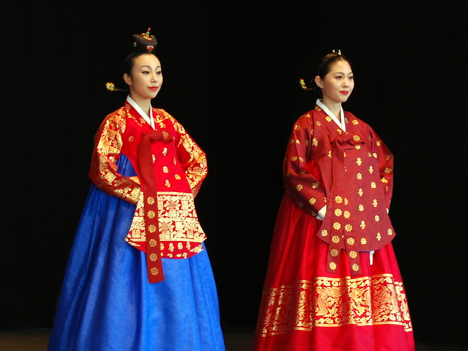 Korea Calling !! History of Traditional Hanbok!!(Buzz Korea)
