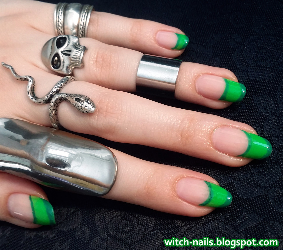 Witch Nails: Green Tips