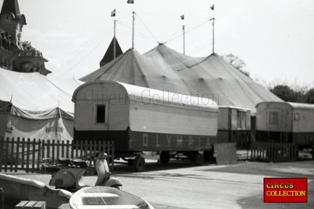 Cirque Olympia  1963 (famille Gasser) Photo Hubert Tièche   Collection Philippe Ros