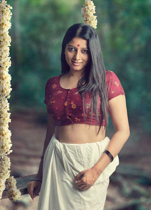 actress anumol hot in vedivazhipadu torrent