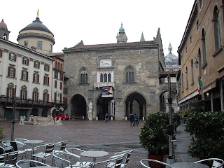 Bergamo's beautiful Piazza Vecchia