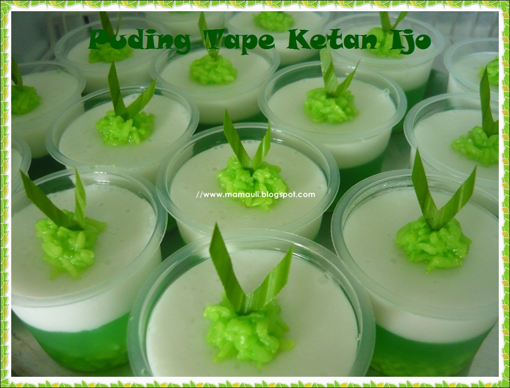 Mom's Uli Rumah Kue Puding Tape Ketan Ijo