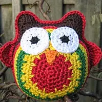 http://www.ravelry.com/patterns/library/reggae-owl