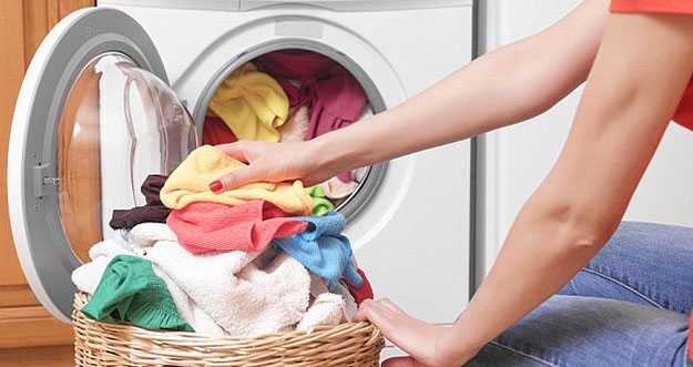 Gambar Ibu Mencuci Baju 10 Arti Mimpi Mencuci Baju Pertanda Baik Dan