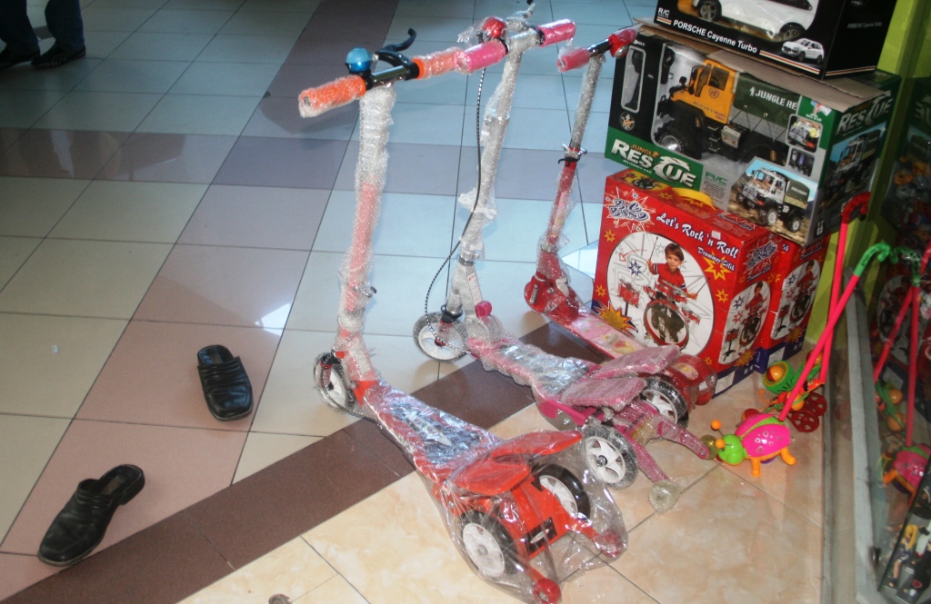 Scooter Bike Tanggung Toko Mainan  Sidoarjo 