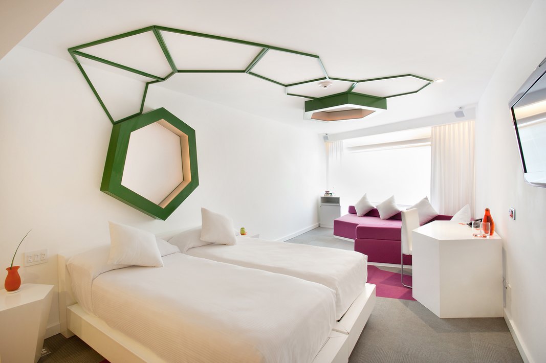 Cadena De Hoteles Room Mate Cadena De Hoteles Room Mate