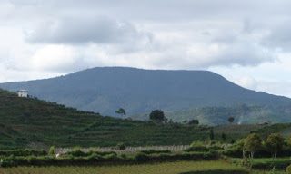 Gunung Tangkuban Perahu