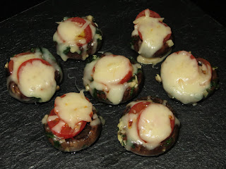 CHAMPIÑONES A LA CAPRESE