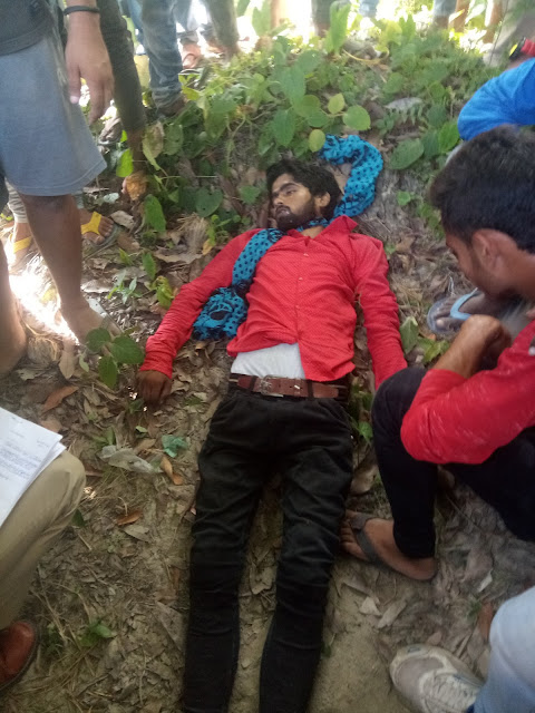 अभी अभी:: काली बाग के युवक की हत्या कर, बगीचे में लटका पाया गया ..आत्महत्या या मर्डर में उलझी पुलिस 3 अभी अभी:: काली बाग के युवक की हत्या कर, बगीचे में लटका पाया गया ..आत्महत्या या मर्डर में उलझी पुलिस 3