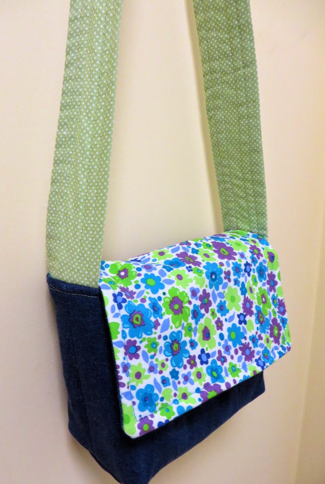 my Story ART Fun Projects Messenger Bag/Tutorial