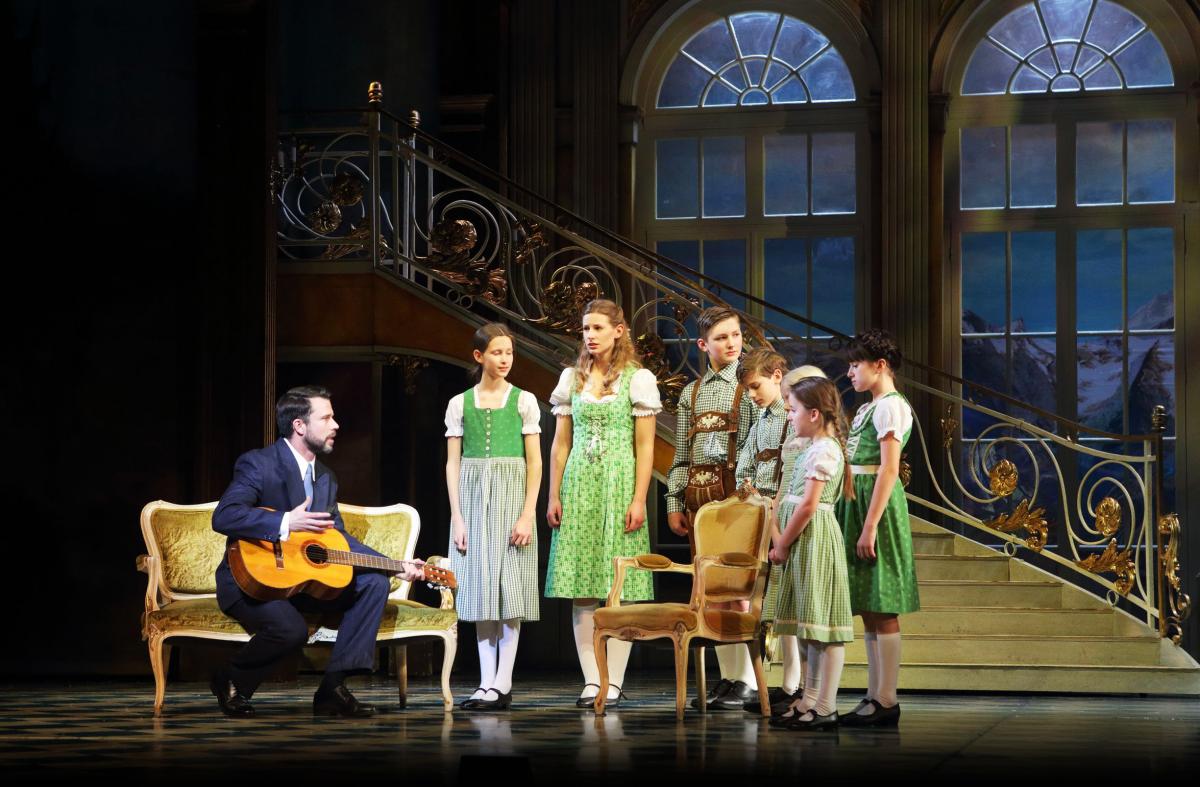 The Sound of Music, Palace Theatre Review Rewrite This Story