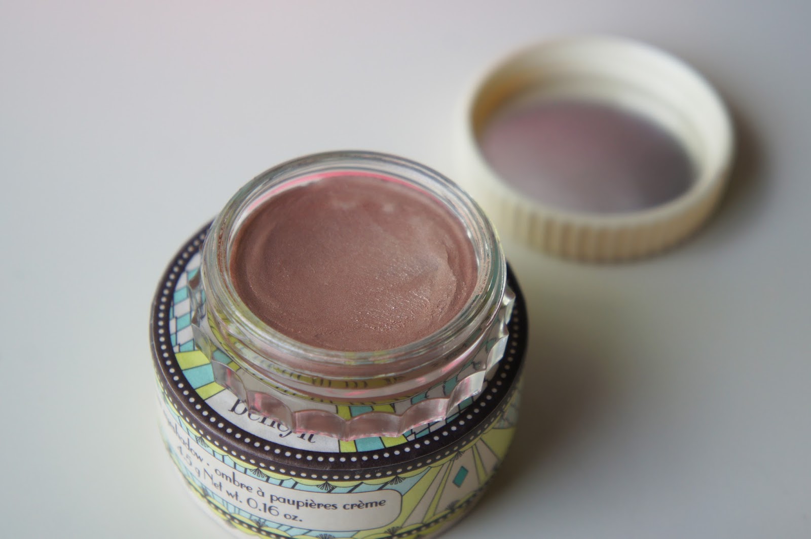 Benefit Creaseless Cream Eyeshadow in R.S.V.P