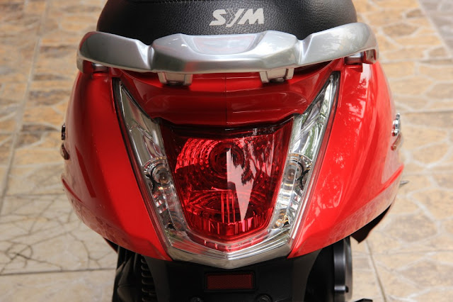 Sơn xe Attila Elizabeth màu đỏ zin cực đẹp