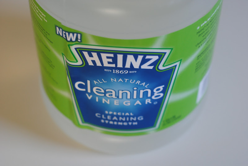 Top Secret Tricks for Cleaning with Vinegar-- green cleaning for grout, sinks, and tubs in minutes!
