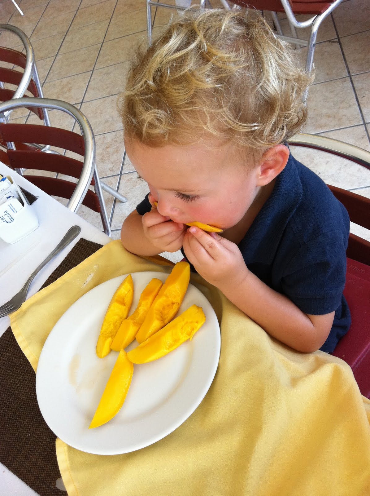NEVER TOO EARLY TO FALL IN LOVE WITH A REAL FRESH & HEALTHY MANGO ...